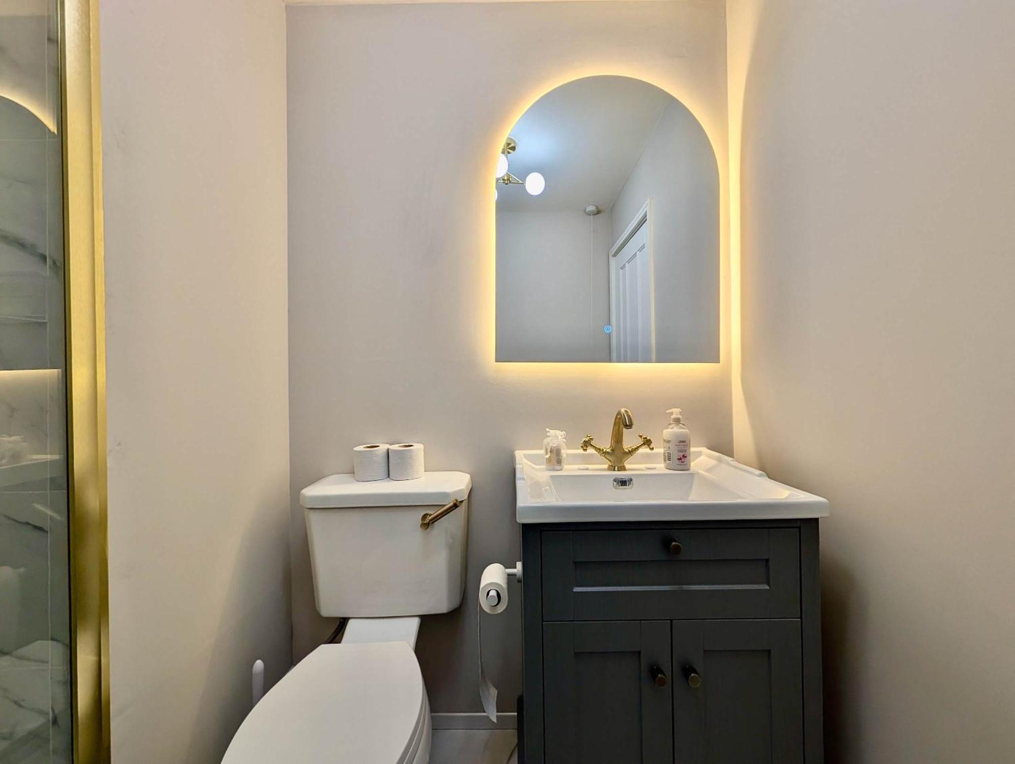 Stunning Flat In Appartement *